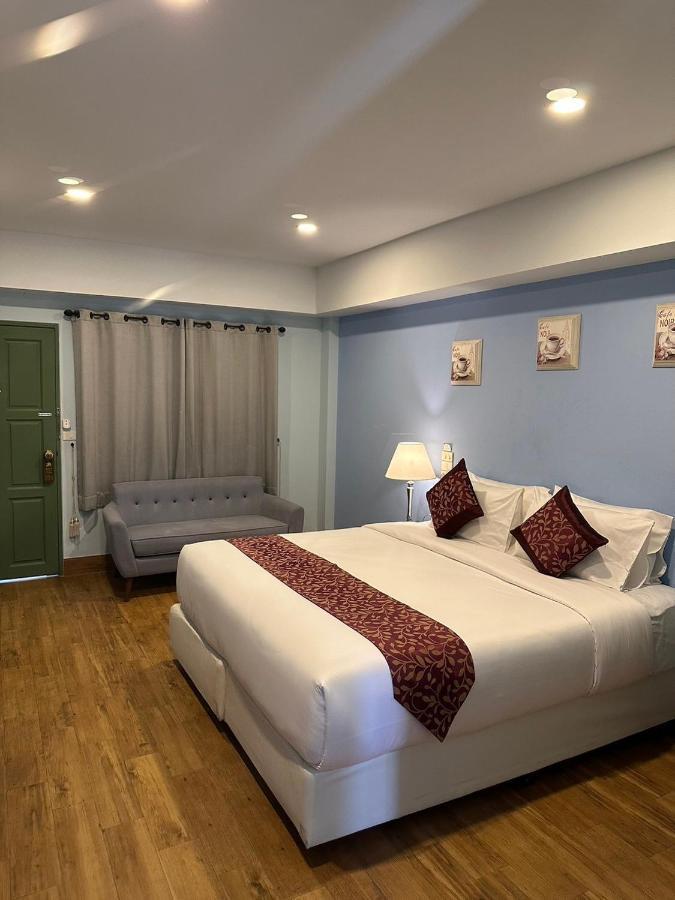 The One Sabai Living Pattaya Hotell Exteriör bild