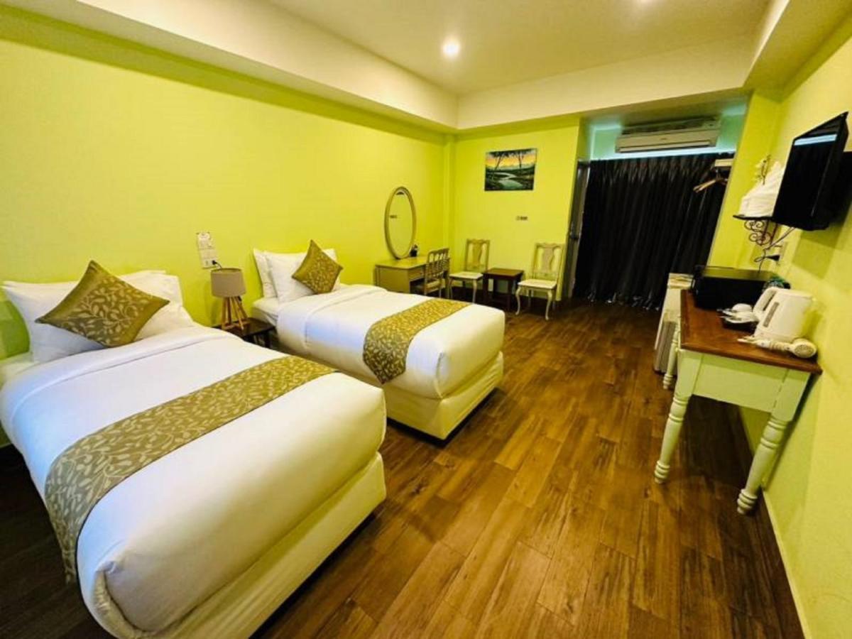 The One Sabai Living Pattaya Hotell Exteriör bild