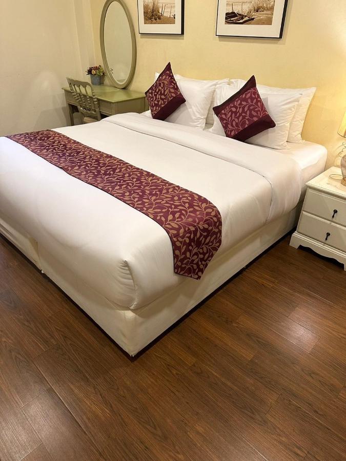 The One Sabai Living Pattaya Hotell Exteriör bild