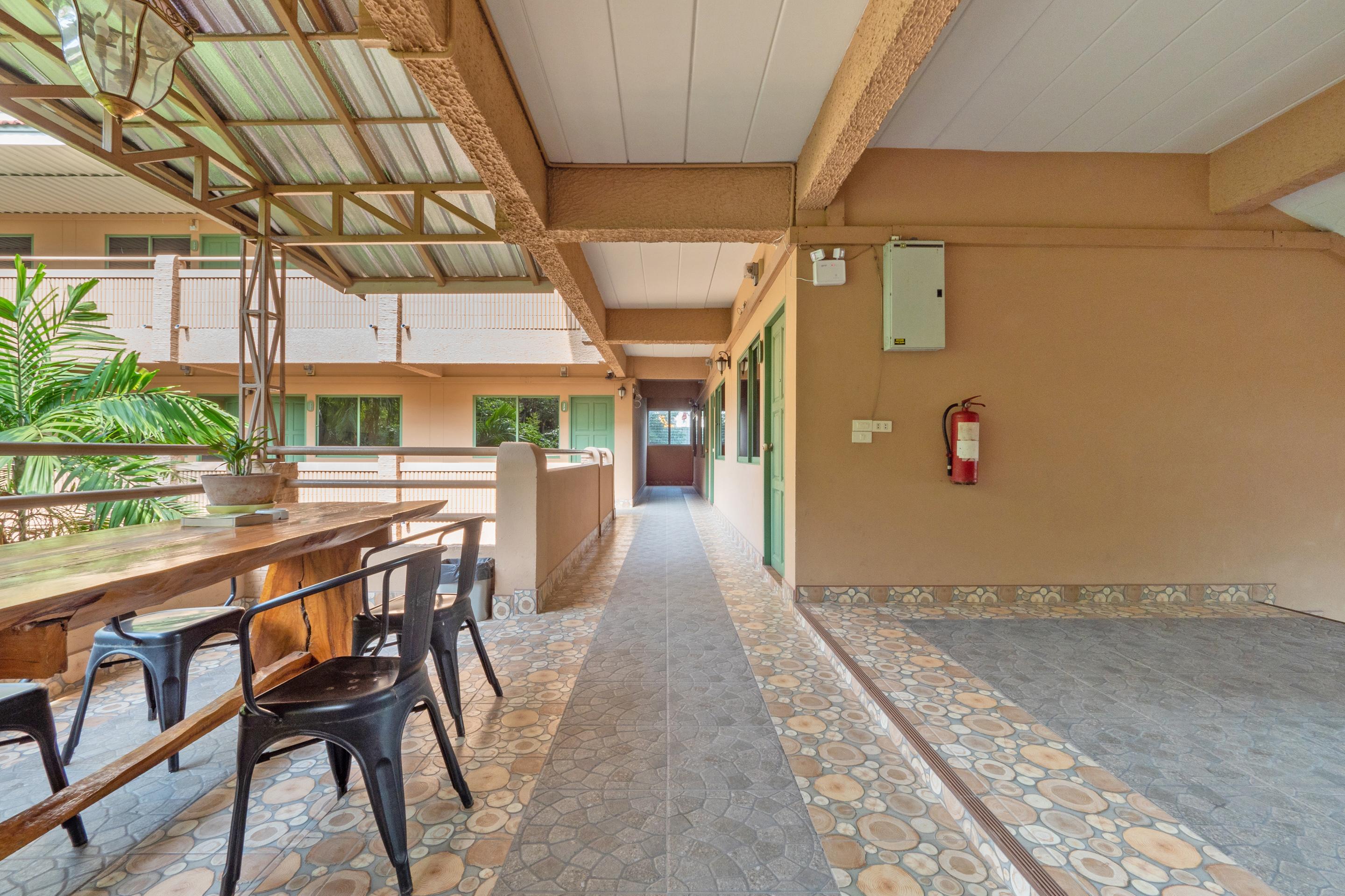The One Sabai Living Pattaya Hotell Exteriör bild